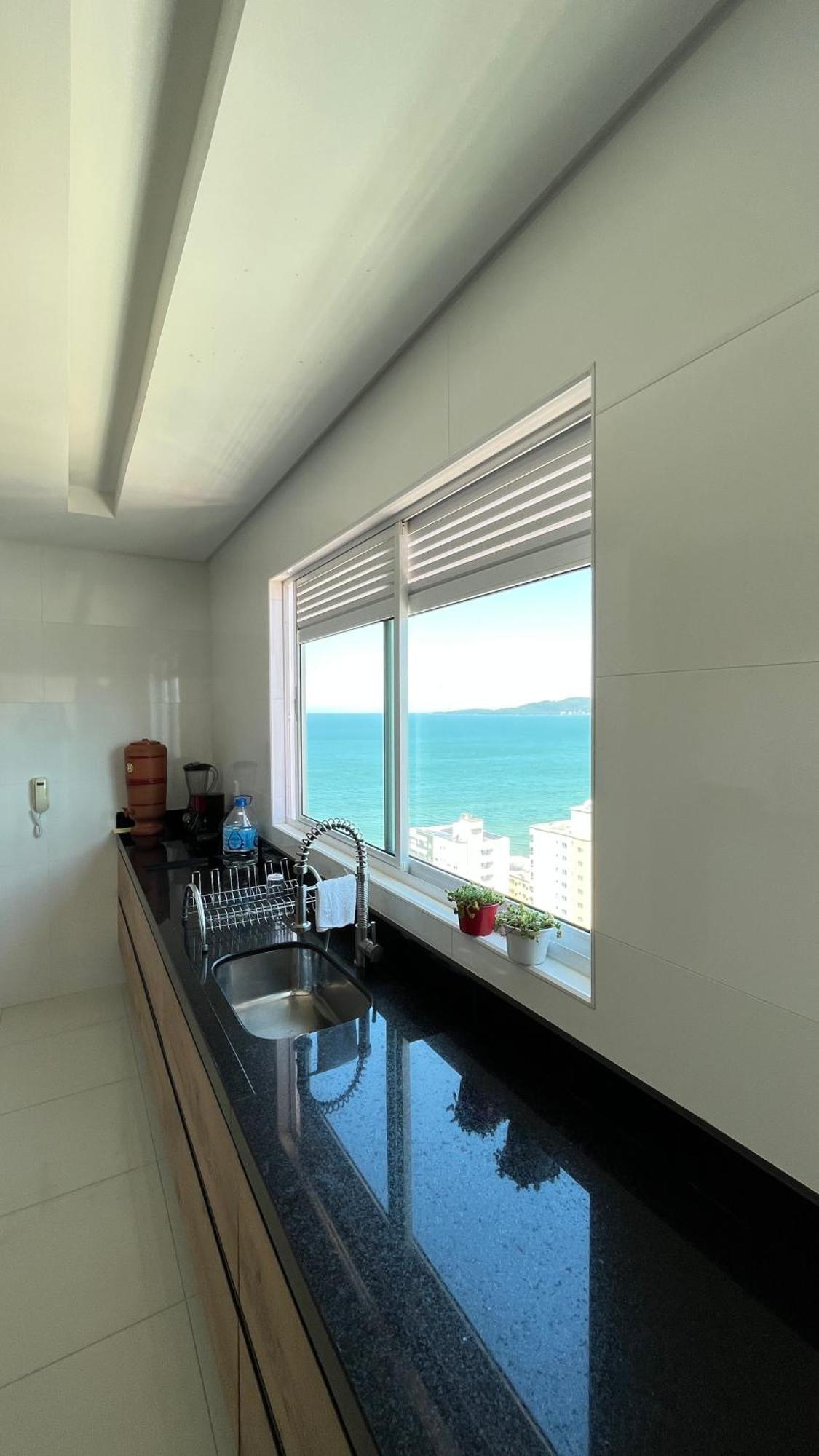 Cobertura Com Belissima Vista Para O Mar E Jacuzzi Itapema Dış mekan fotoğraf